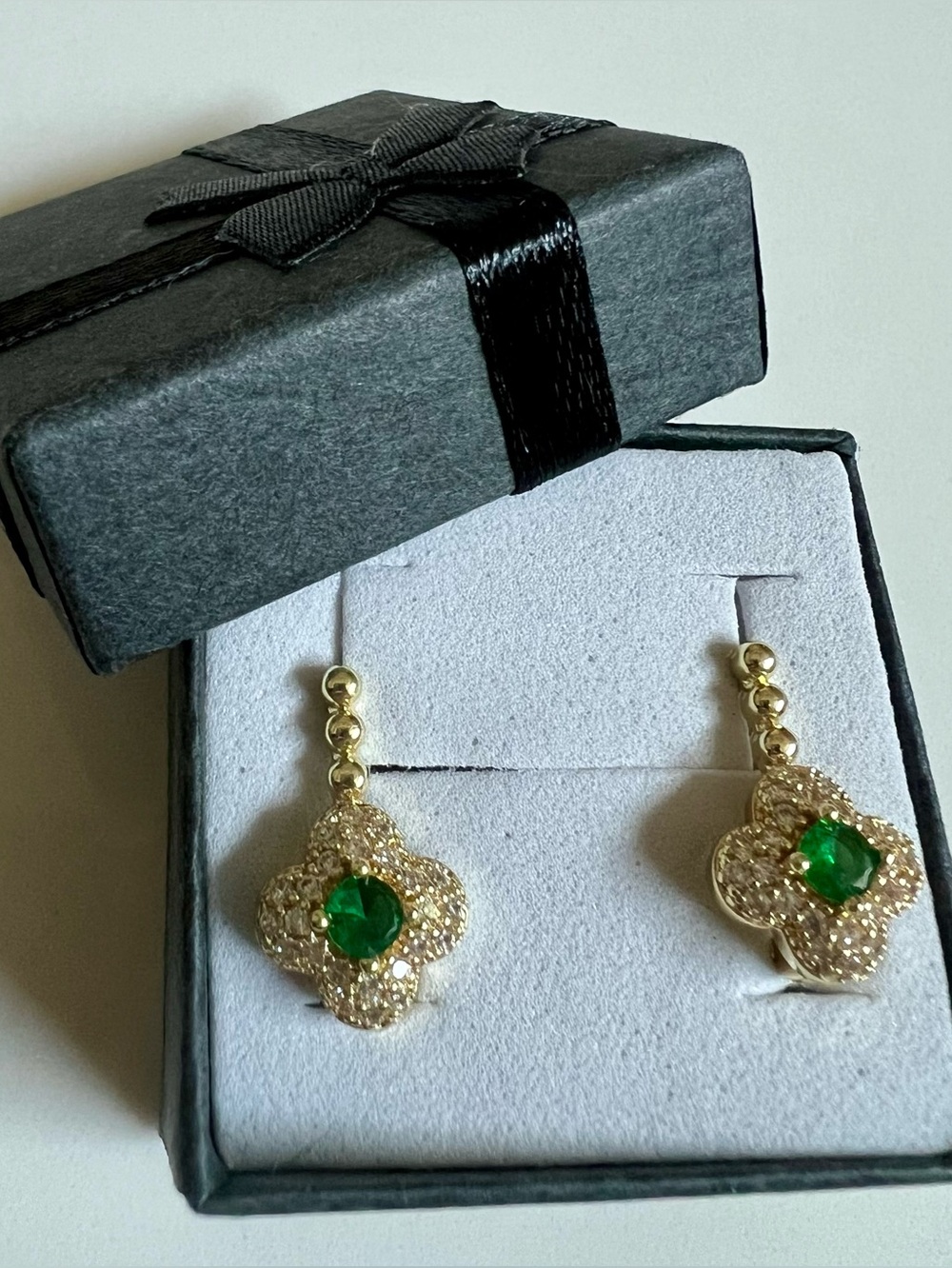 NEW! 14k Gold Plated
Green Crystal Clover
Drop Leverback Earrings